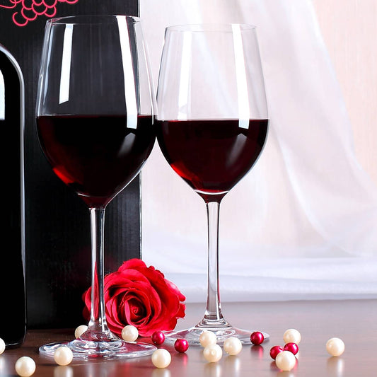 Weinset der Marke Stölzle mit zwei hochwertigen Rotweingläsern