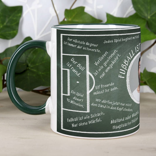 viele Fussballphrasen mit Foto und Wunschtext auf große weisse Kaffeetasse bedruckt