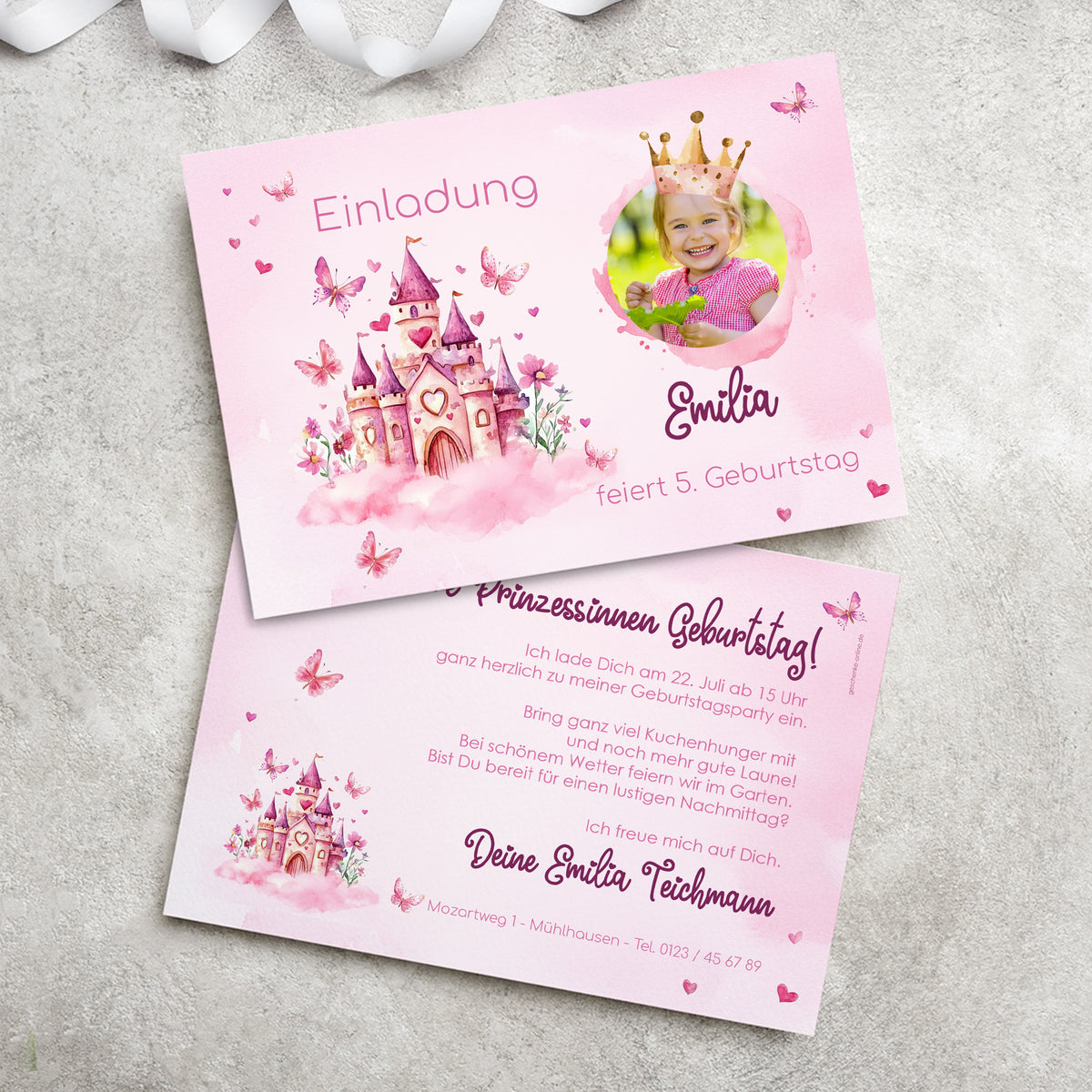 Einladungskarte zum Kindergeburtstag mit Wunschdaten, Prinzessinnen-Motiv und Schloss