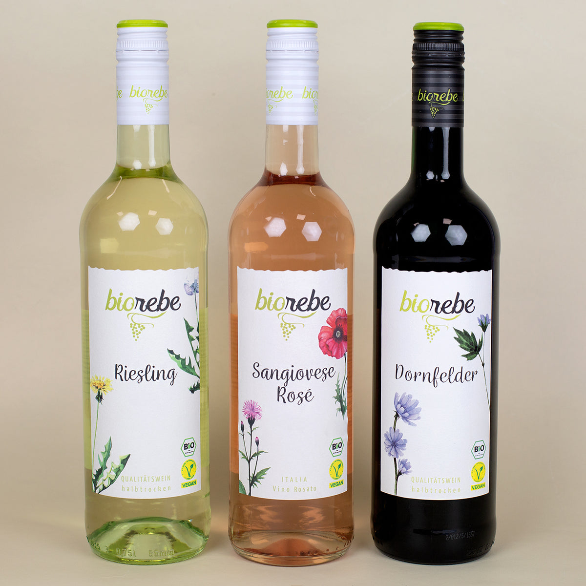 biorebe Riesling, Sangiovese Rosé und Dornfelder Bio-Wein nebeneinander in 0,75 l Flaschen