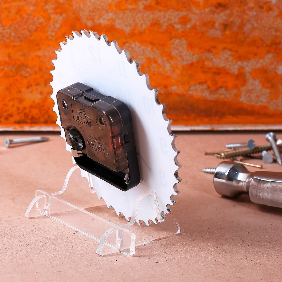 Acryluhr mit batteriebetriebenem Uhrwerk