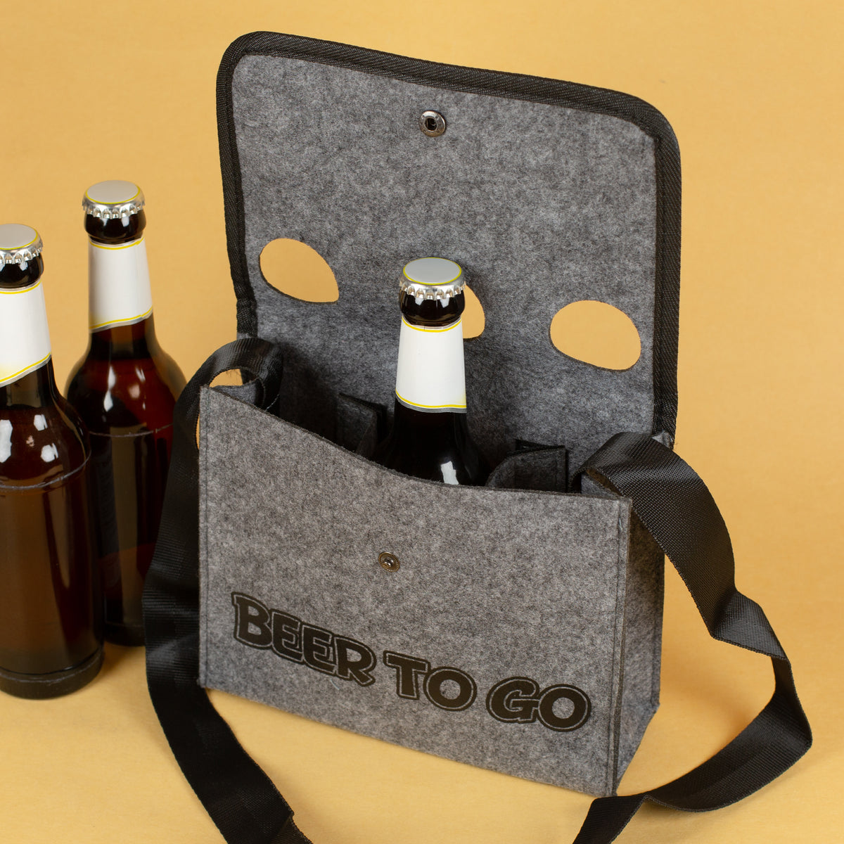 Graue Umhängetasche - Bier to go - für Männer zum Vatertag