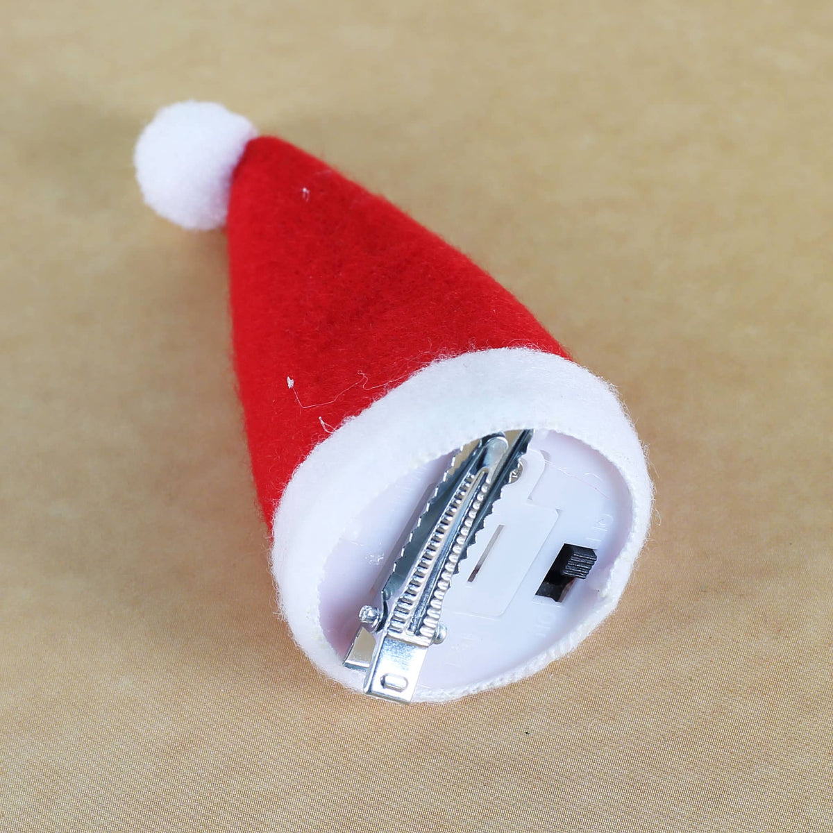 Haarclip aus Metall mit An- & Ausschalter