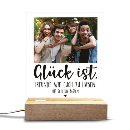 LED-Lampe mit Foto und Wunschtext auf Acrylplatte – freigestellt auf weißem Hintergrund.