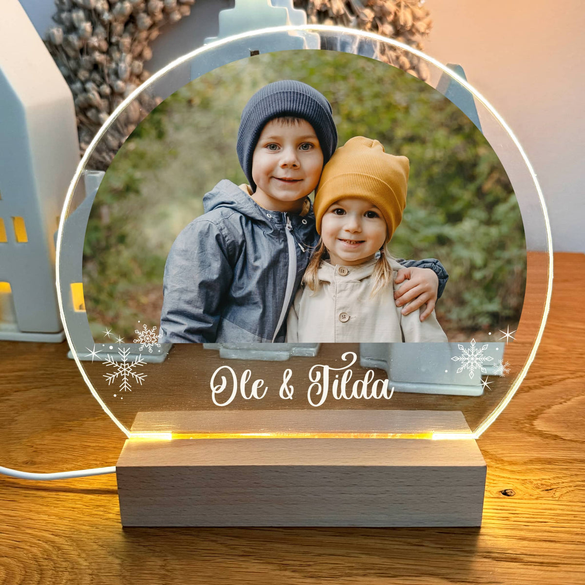Acrylglas mit LED Holzsockel mit Foto und Schneeflocken Motiv bedruckt