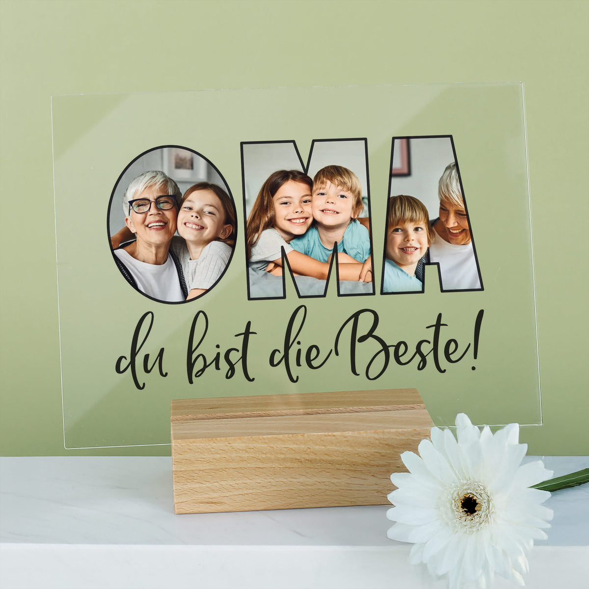 Personalisierbares Fotogeschenk für die beste Oma der Welt, dekorativ mit Blume aufgestellt