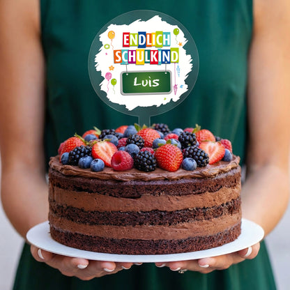 Personalisierter Caketopper Endlich Schulkind mit Name Luis auf Schokotorte