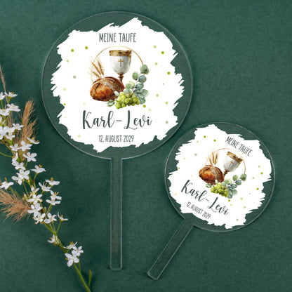 Personalisierter Tortentopper zur Taufe mit Name Datum und christlichem Motiv aus Kelch Brot und Trauben