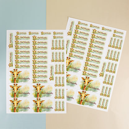 100-teiliger Stickerbogen mit Giraffenmotiv – verschiedene Aufklebergrößen mit Name „Paul Schneider“