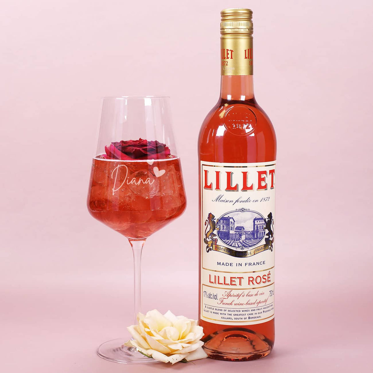Lillet Rosé mit graviertem Glas