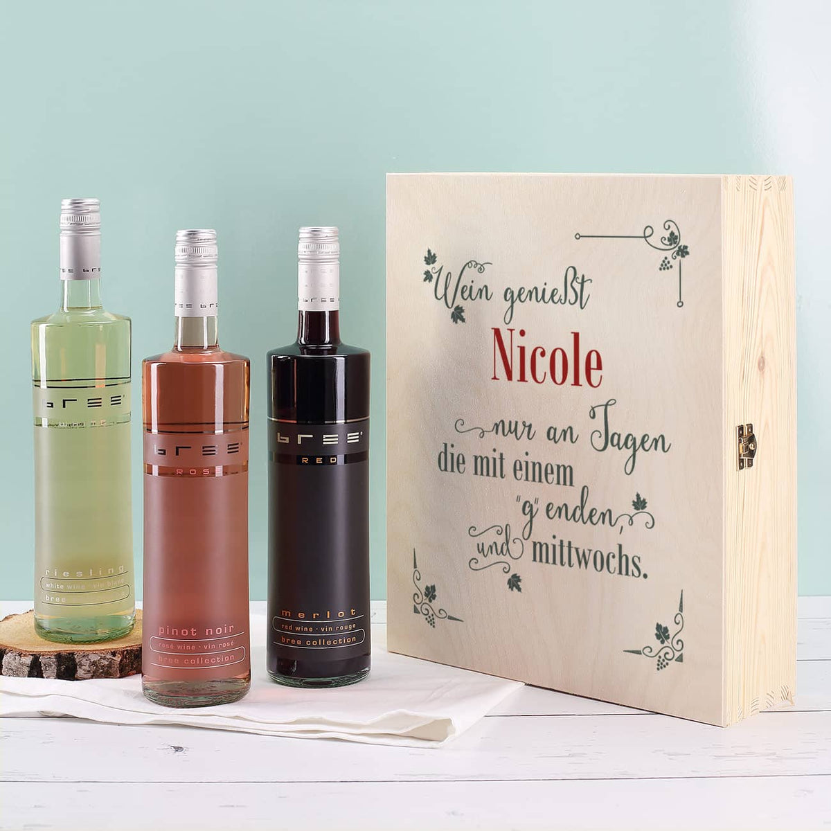 Wein Geschenk Set in personalisierter Box - Wein geniesst man nur an Tagen...