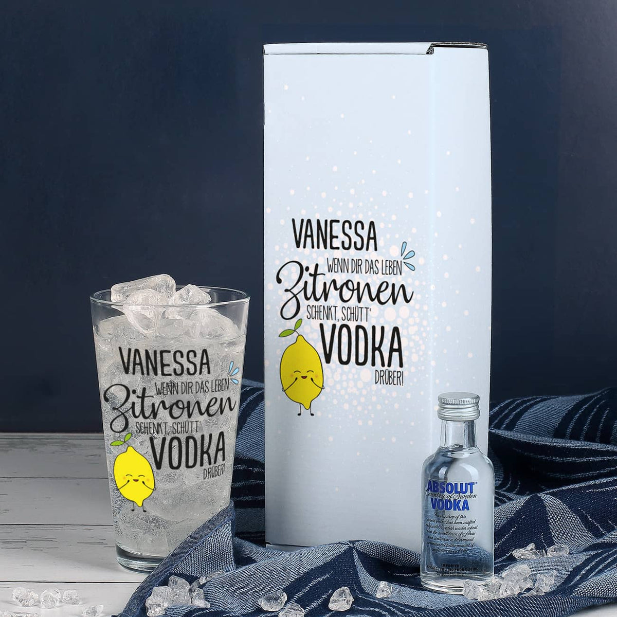 Vodka-Geschenkset mit Trinkglas, Absolut Vodka in Geschenkverpackung