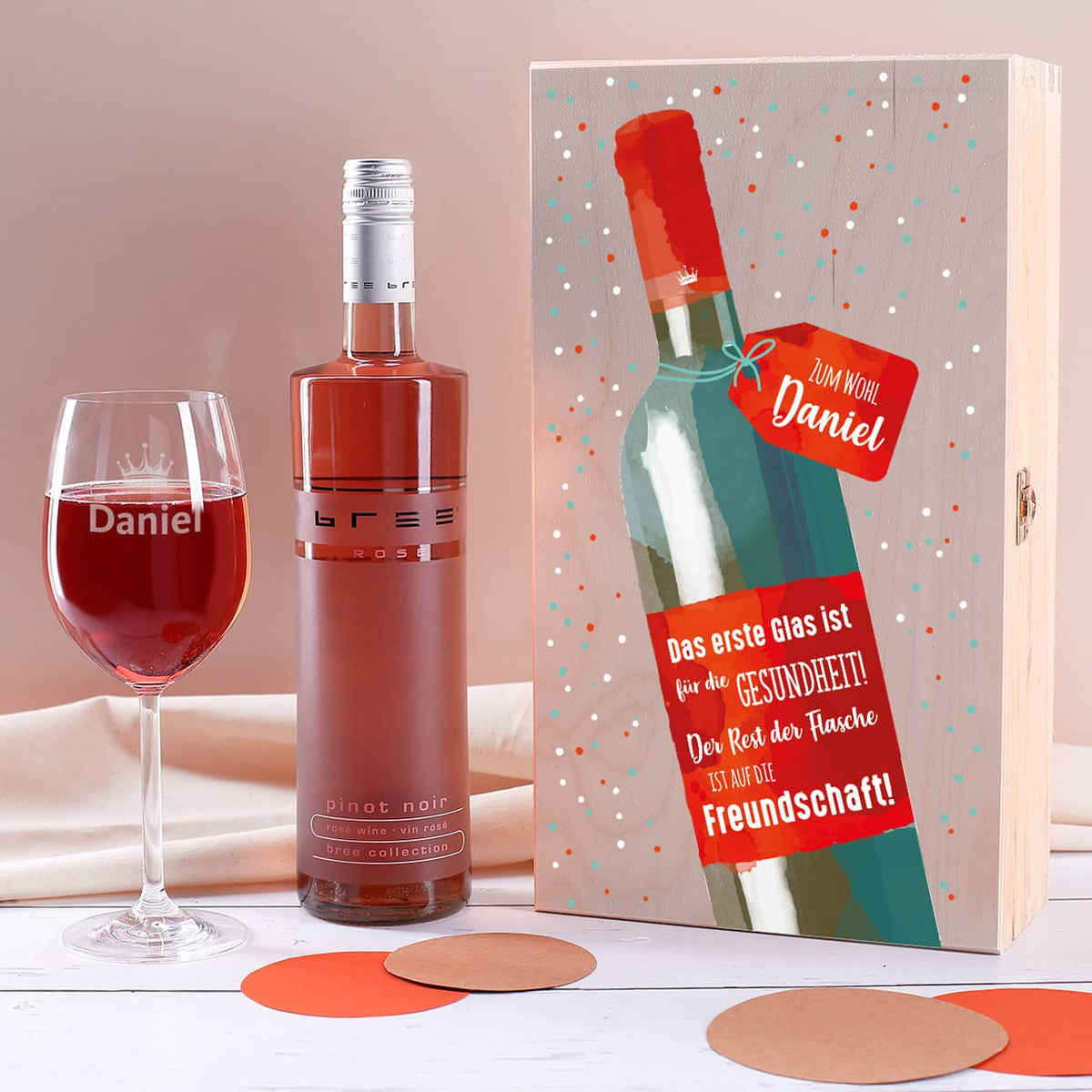 Weinset Rosé - Auf die Freundschaft mit graviertem Glas