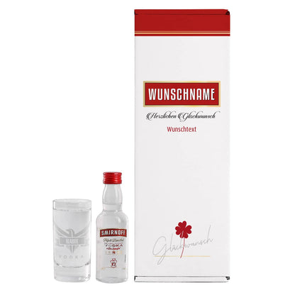 Smirnoff Vodka Geschenk-Set mit graviertem Wodkaglas bedruckter Geschenkverpackung und einer Flasche Smirnoff Vodka Nr 21