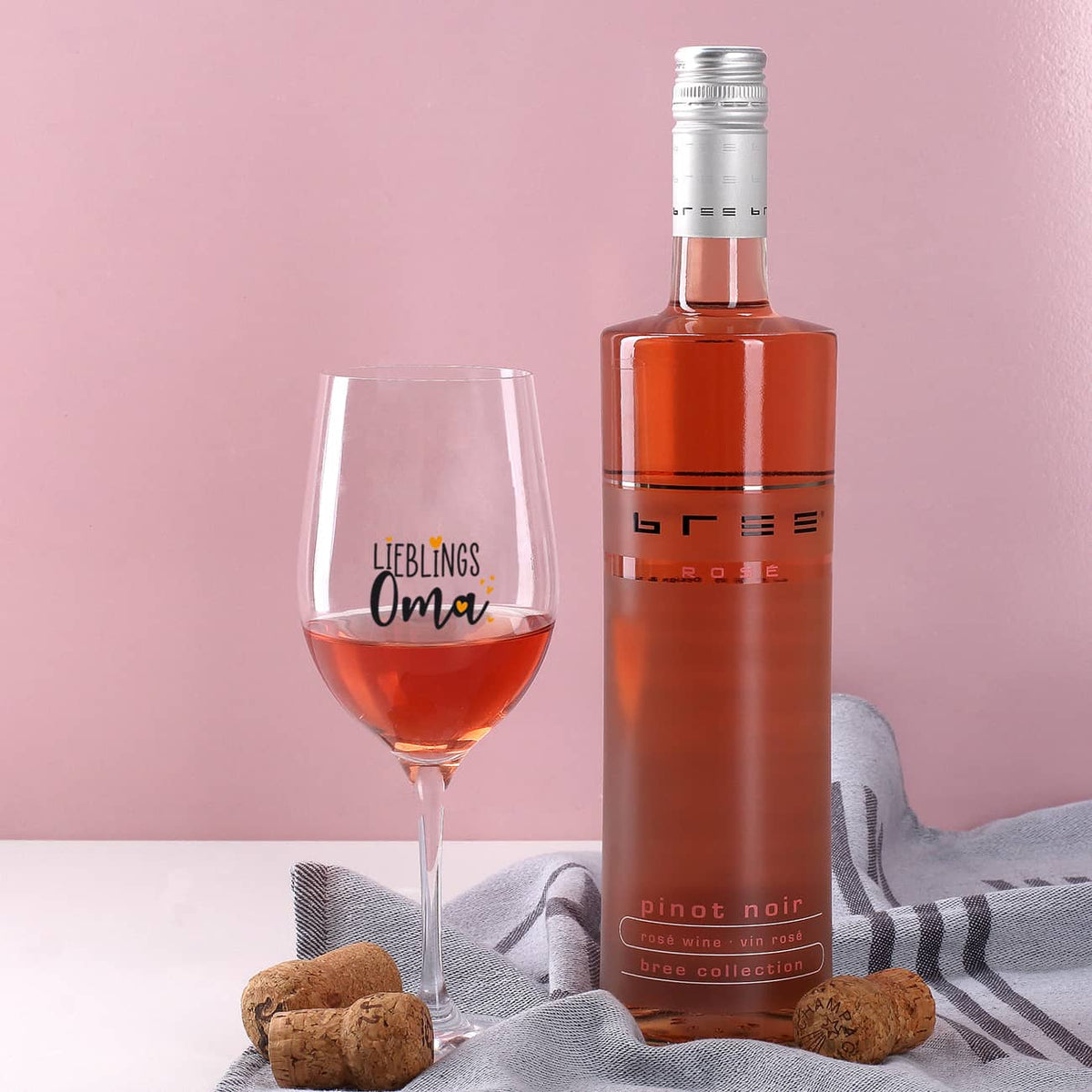 Lieblingsoma - Weingeschenk mit bedrucktem Glas und Roséwein