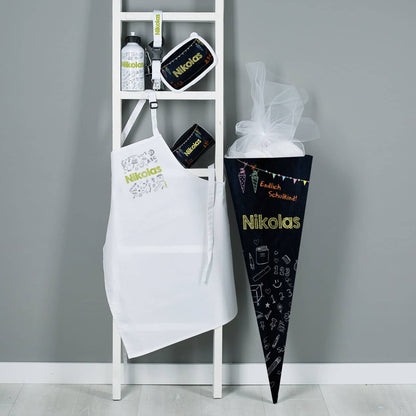 Großes Einschulungs-Set mit Zuckertüte, Trinkflasche, Geldbörse, Schürze, Brotdose, Schlüsselanhänger und Name bedruckt