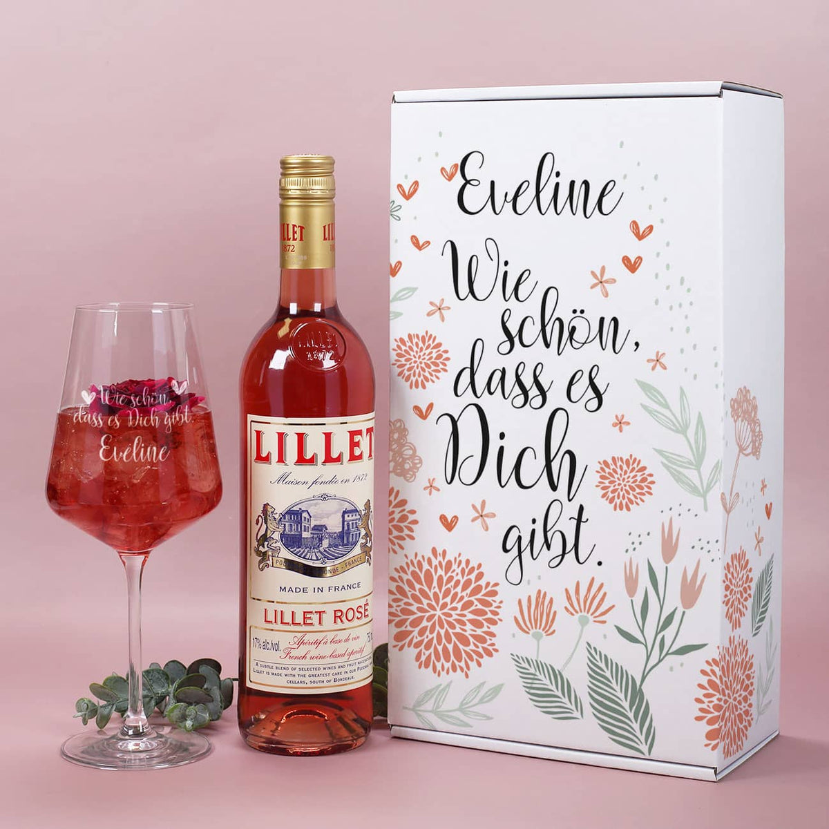 Lillet - Geschenk Set mit graviertem Weinglas und ansprechender Verpackung