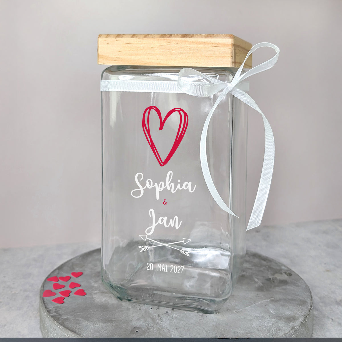 Vorratsglas mit Herz und Namen „Sophia & Jan“ – gefüllt mit Süßigkeiten, Personalisierung in weiß