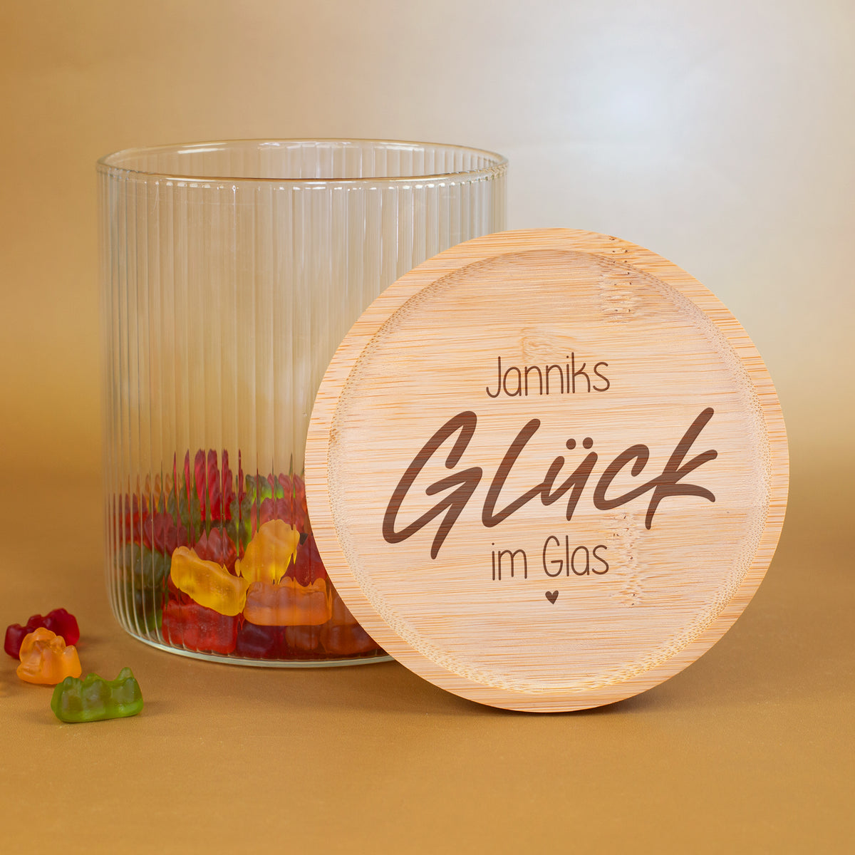 Personalisiertes Vorratsglas mit 980 ml Fassungsvolumen und Glück im Glas Gravur