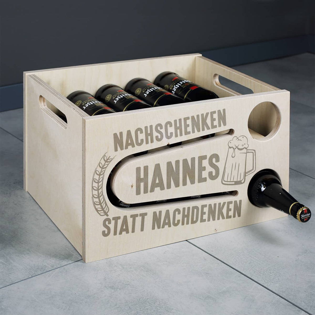Praktische Bierrutsche mit Name personalisiert als Geschenk