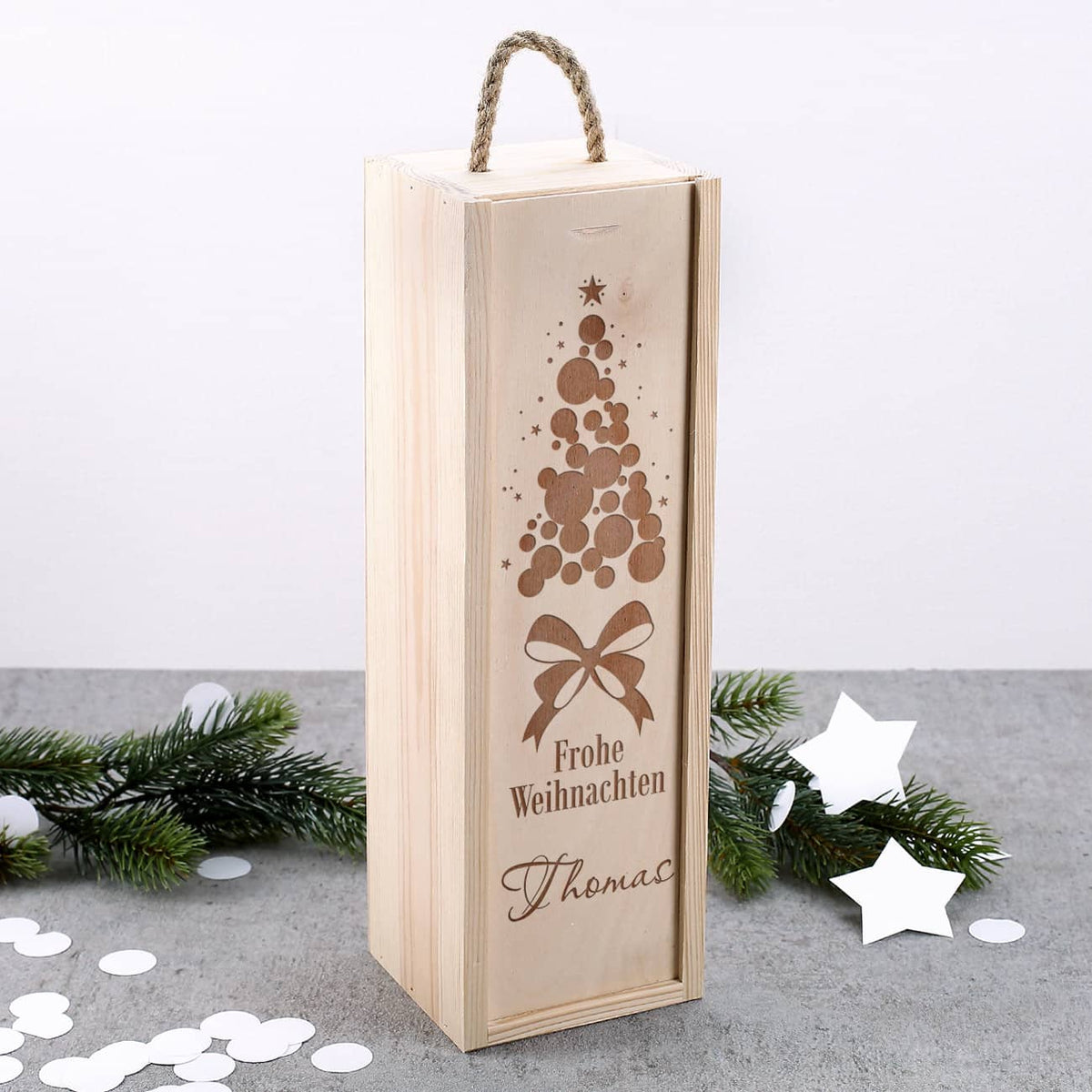Moderne Verpackung für Flaschen als persönliche Geschenkidee zum Weihnachtsfest