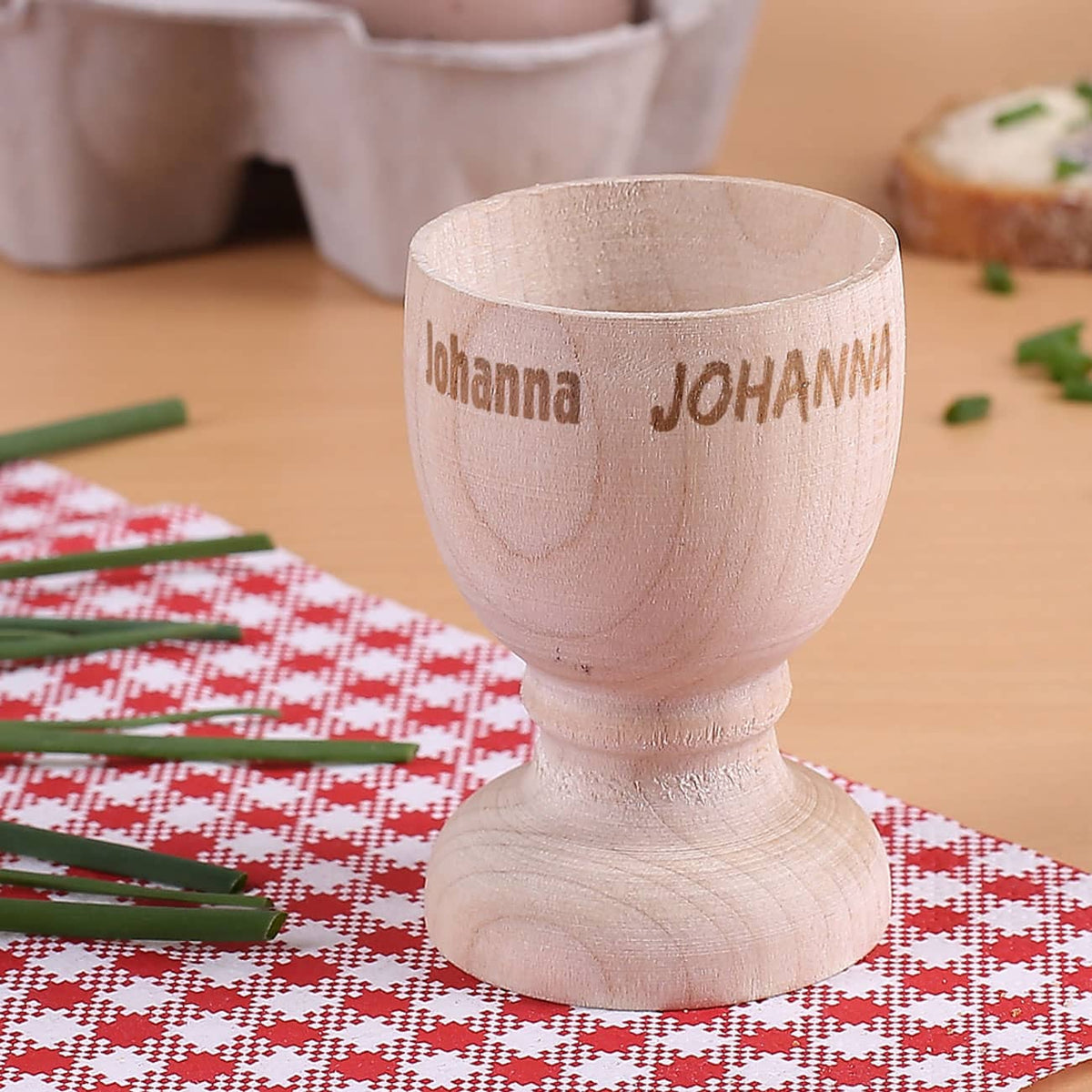 Holz Eierbecher mit 4 Schriftarten