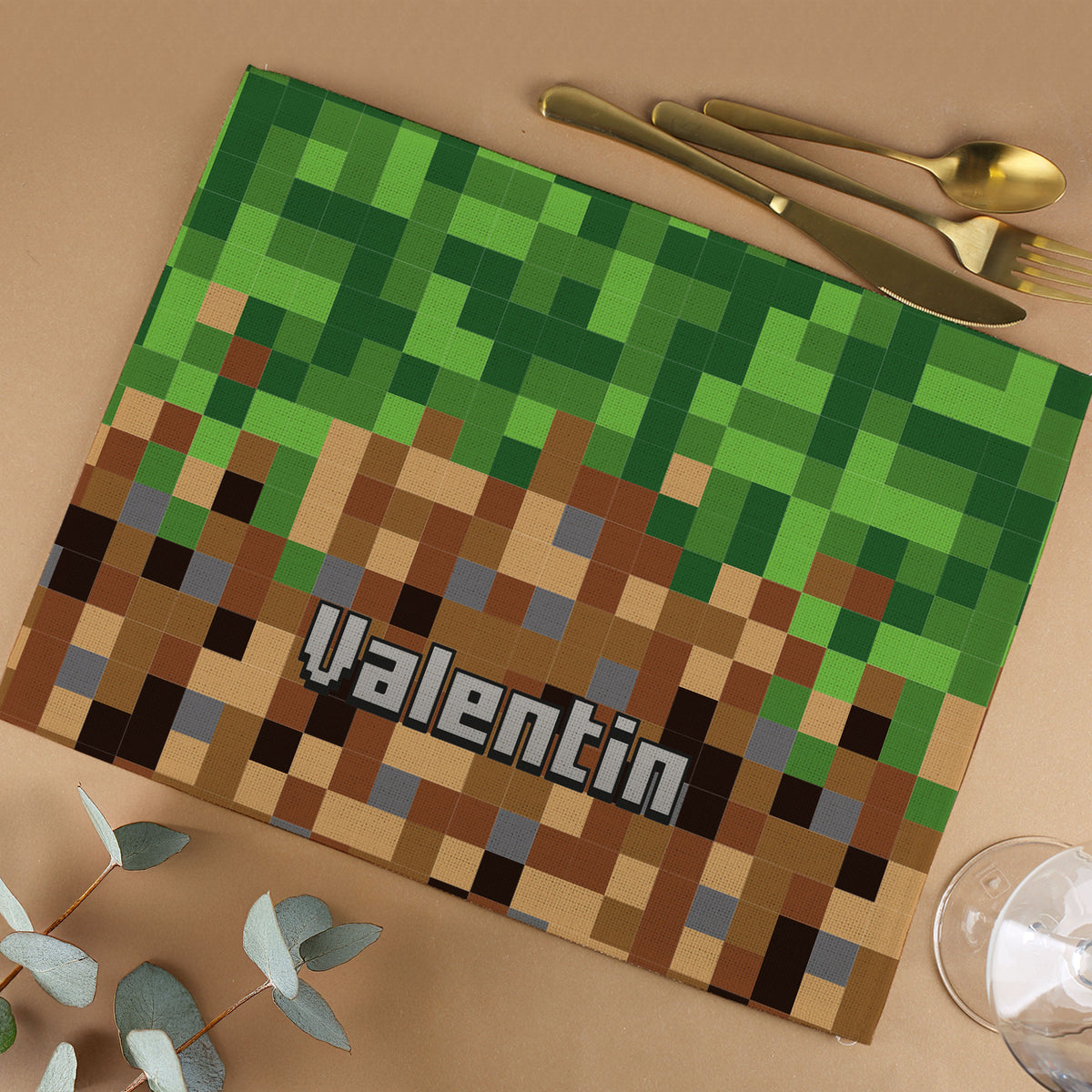 Platzdeckchen mit Pixelmotiv und Name – personalisiert für Kinder