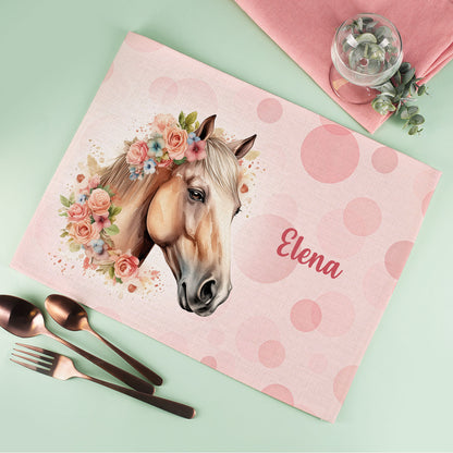 Platzdeckchen mit Pferdemotiv und Name Elena – rosa mit Blumenkranz