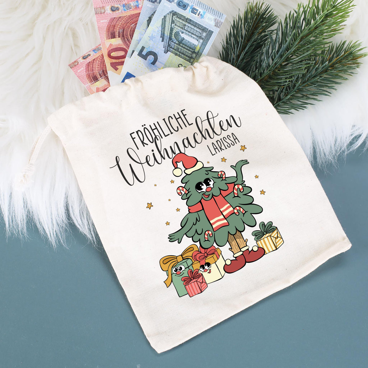 Kleiner Geschenksack mit Name Larissa als Geschenkverpackung für Geld zu Weihnachten