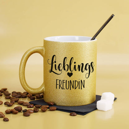 Tasse mit Glitzer und Lieblingsschriftzug
