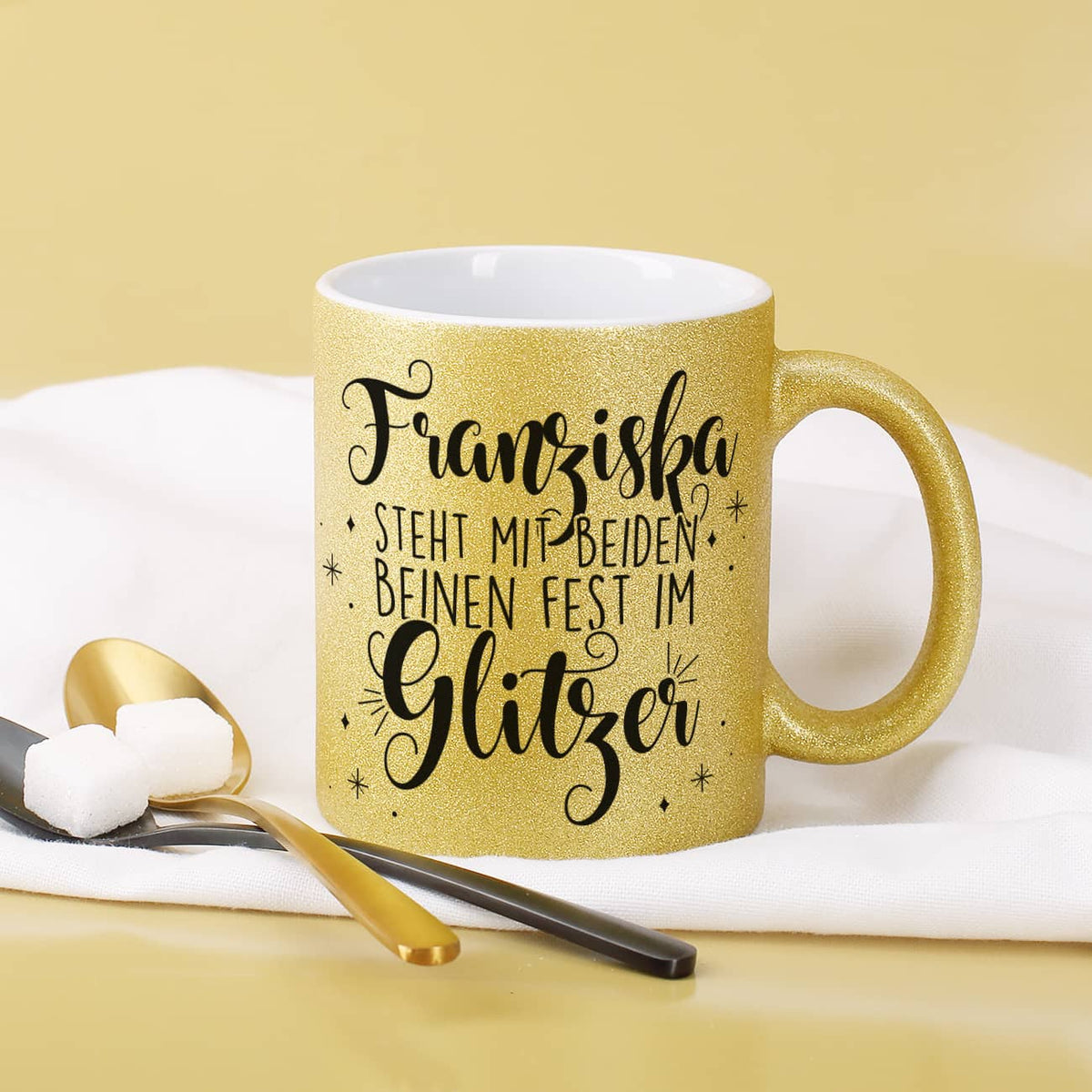 Personalisierte Kaffeetasse mit Glitzer in Gold