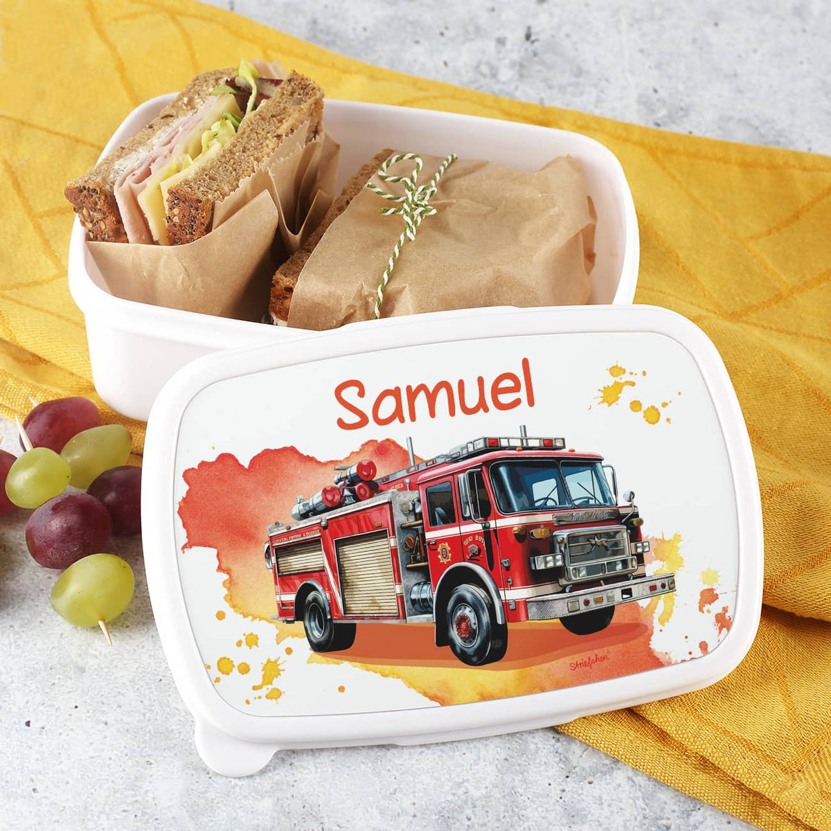 Brotdose mit Feuerwehrauto und Wunschname bedruckt