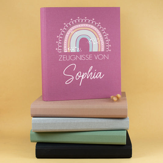 Personalisierte Zeugnismappe aus Leinen mit Name und Regenbogenmotiv | Farbauswahl