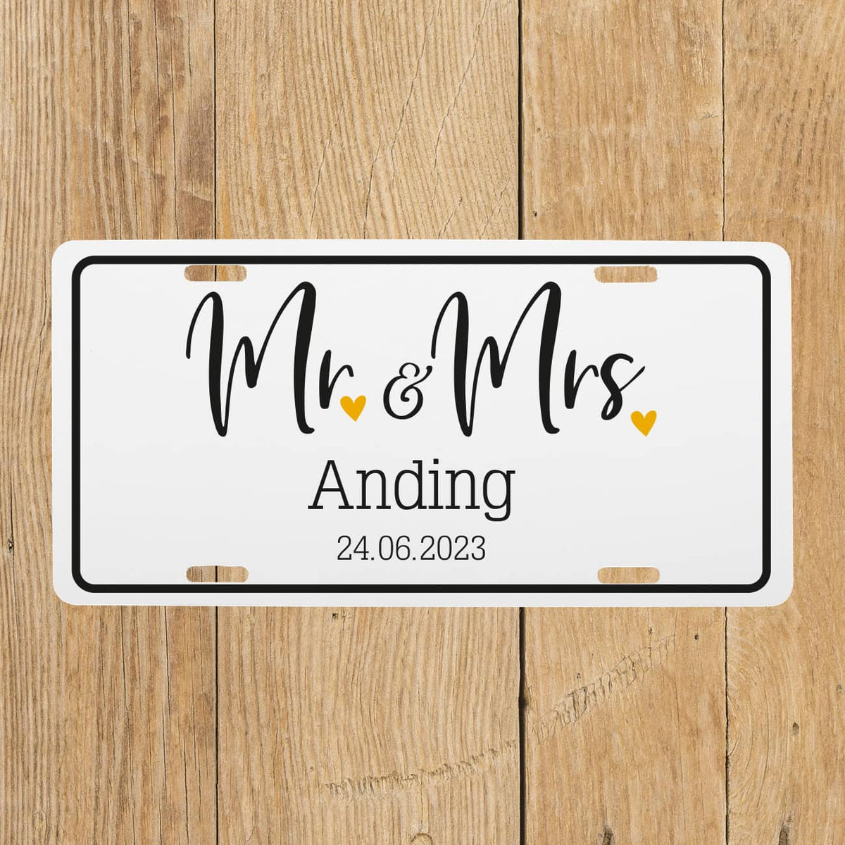 Blechschild mit Name, Datum und Mr. & Mrs. Motiv bedruckt