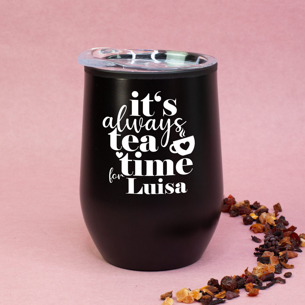 Variante: Schwarzer Thermobecher „Tea Time“ mit weißem Aufdruck und personalisiertem Namen, doppelwandiger Becher mit Deckel