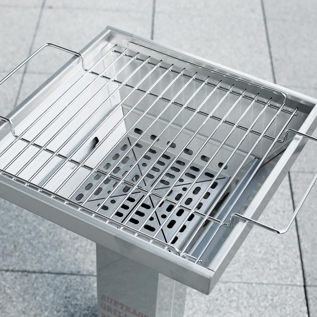 T2 Thüros Säulengrill
