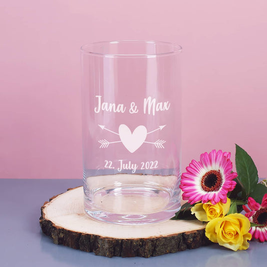 Gravierte Blumen-Vase mit Herz und Wunschtext