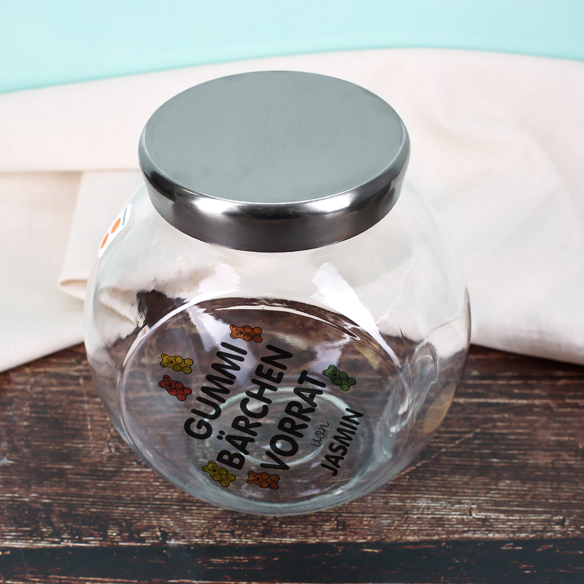 Transparentes Vorratsglas „Gummibärchen Vorrat von Jasmin“ mit buntem Aufdruck und Metalldeckel