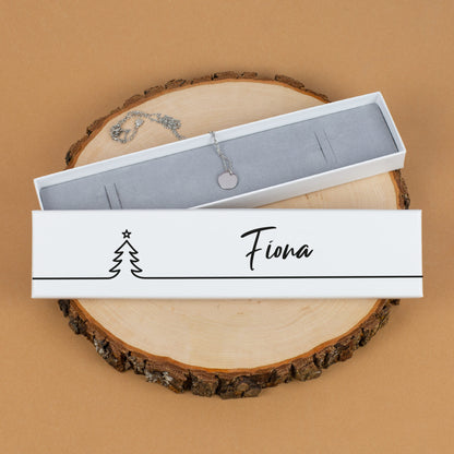 Schmuckverpackung zu Weihnachten mit Name Fiona, minimalistisches Design