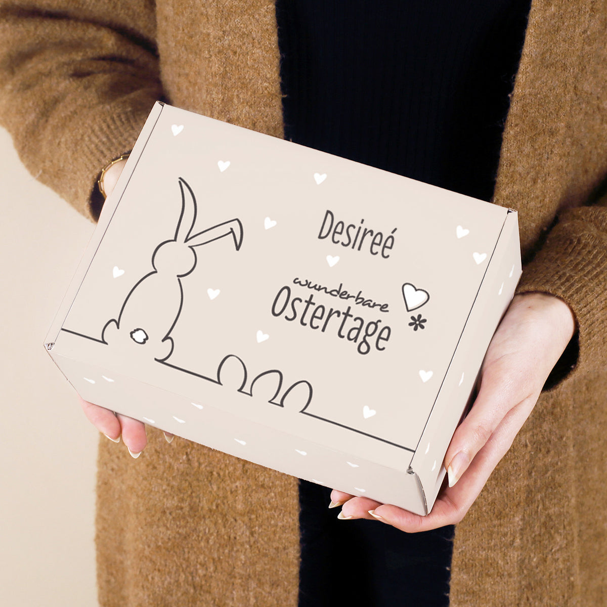 Kleine Geschenkverpackung zu Ostern mit Name personalisiert