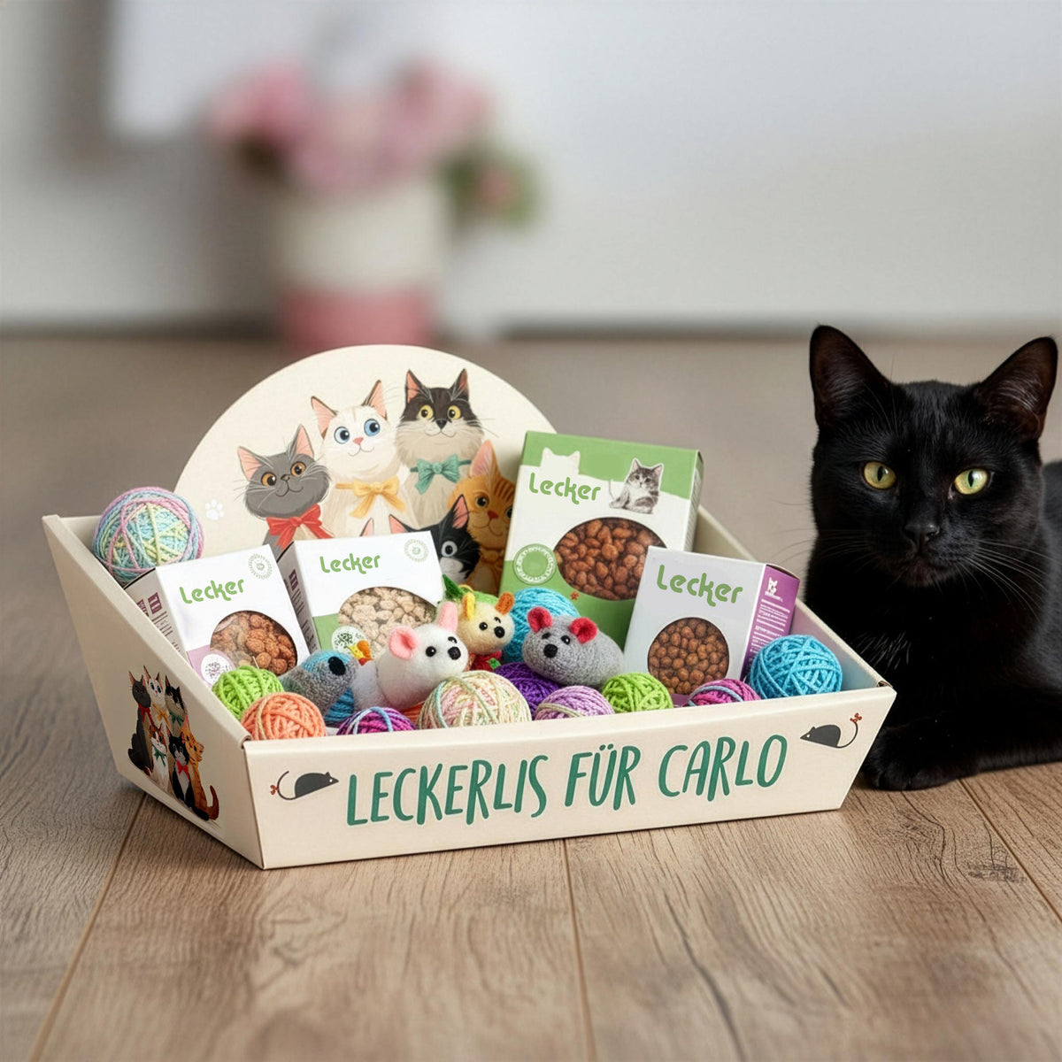 Personalisierter Geschenkkorb für Katzen mit Katzenmotiv und Wunschtext auf der Vorderseite