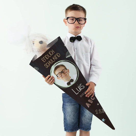 Schultüte mit Foto, Name und Datum zur Schuleinführung