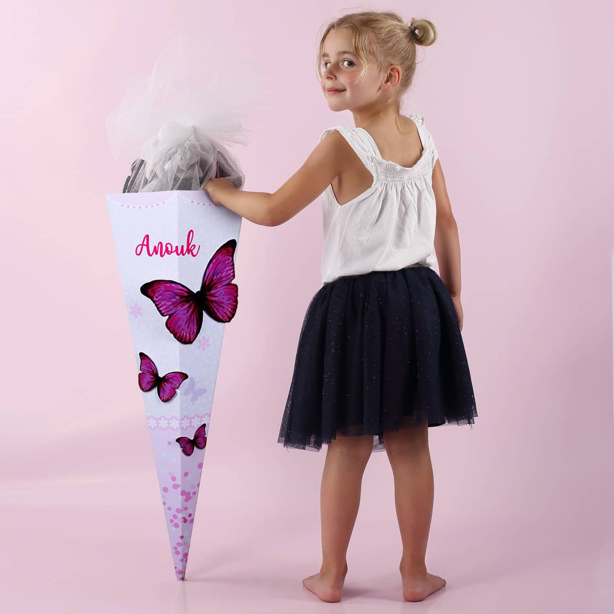 Schultüte mit 3D Schmetterlingen und Name