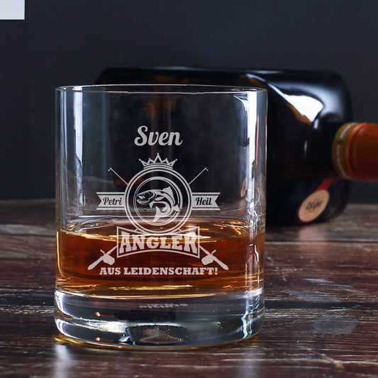 Angler aus Leidenschaft - graviertes Whiskyglas mit Name