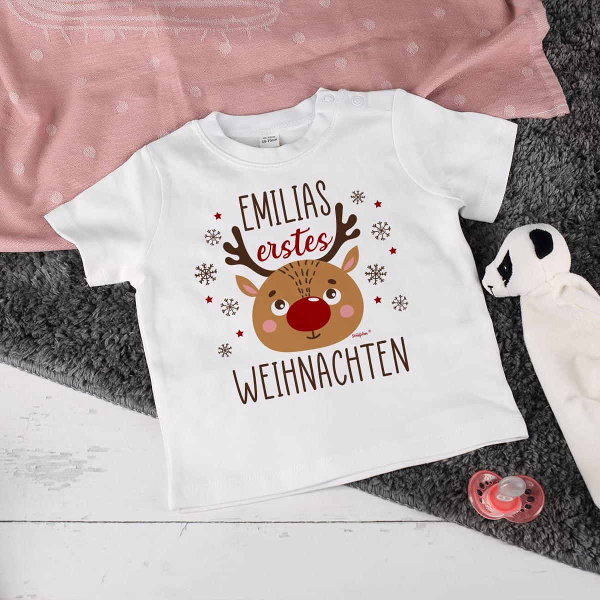 Baby T-Shirt mit Rentiermotiv und Name nach Wahl