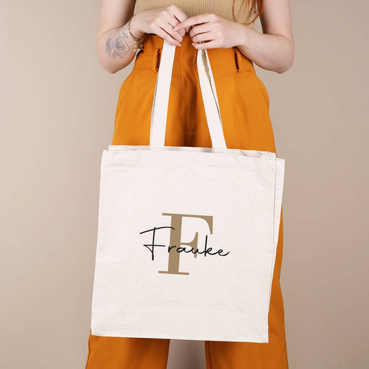 Einkaufstasche mit Initiale in Beige und Name personalisiert