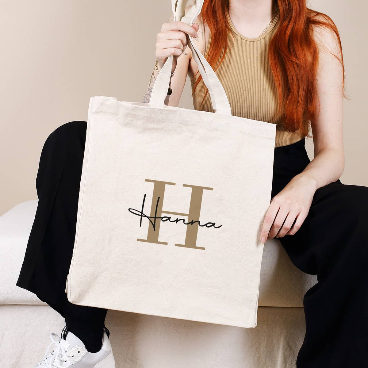 Baumwolltasche mit Initiale in Beige und Name bedruckt