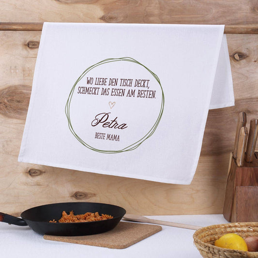 Geschirrtuch "Wo Liebe den Tisch deckt, schmeckt das Essen am besten" mit zwei Wunschzeilen