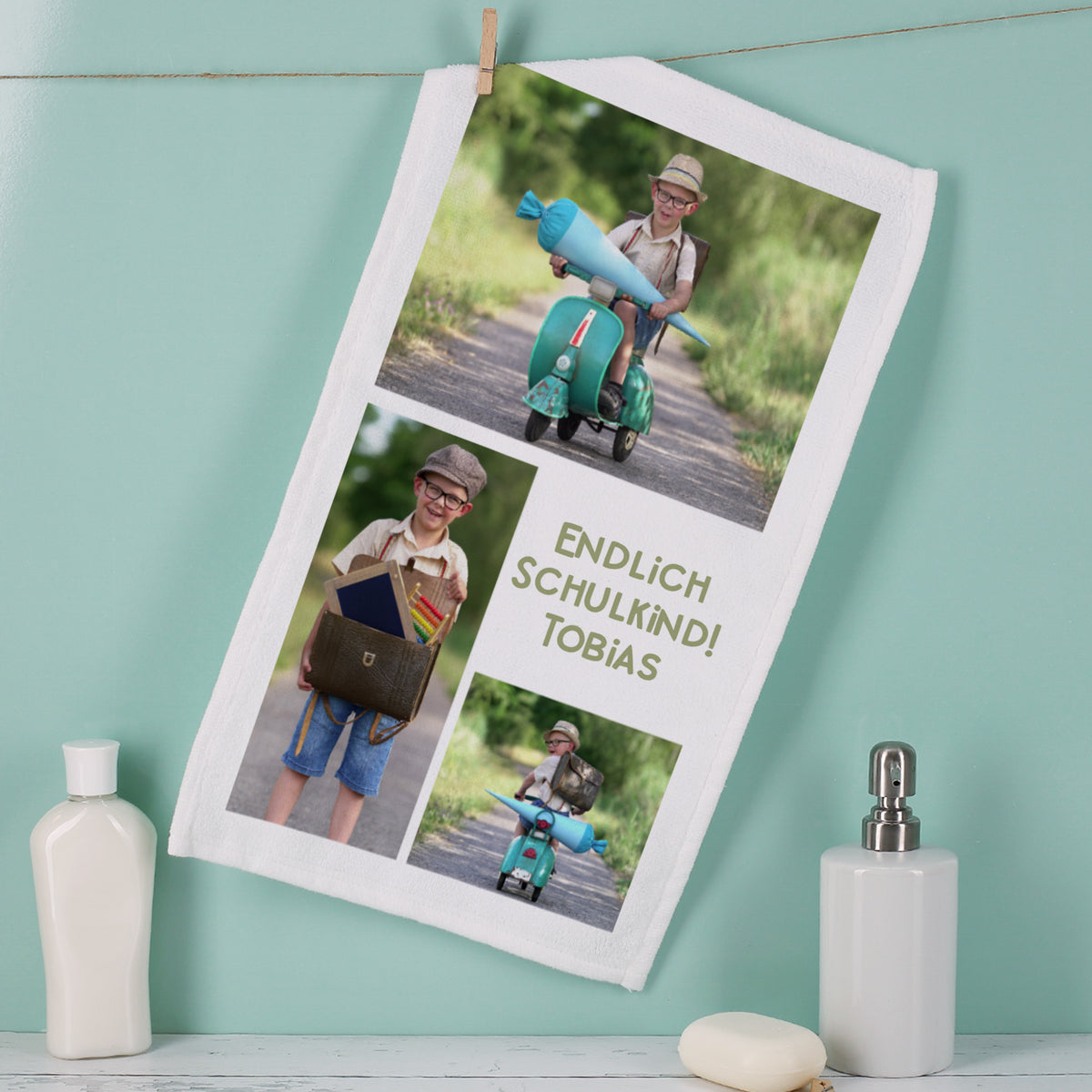 Aufgehängtes Gästehandtuch, Vorderseite mit personalisiertem Druck – ideal als Geschenk oder Dekoelement.