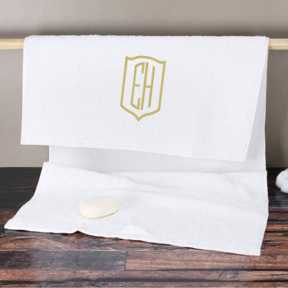 Handtuchset in Weiß mit Initialen bestickt in Gold